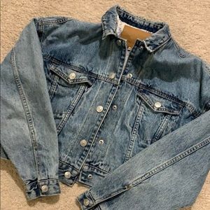 Like new lined cropped American eagle denim jacket
